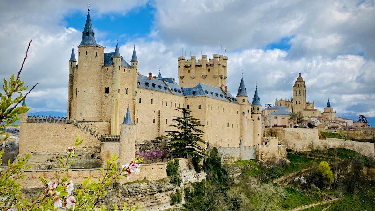 Best of Segovia Tour: Alcazar and Cathedral