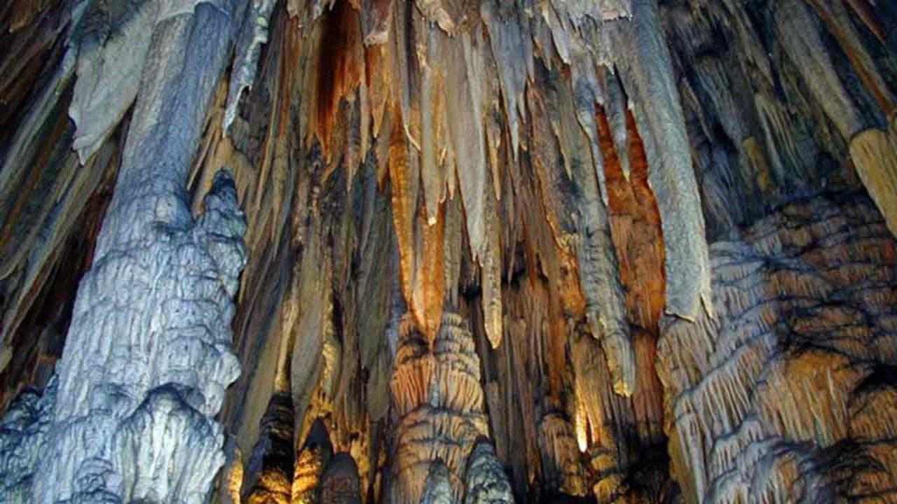 Excursion to Valporquero Cave