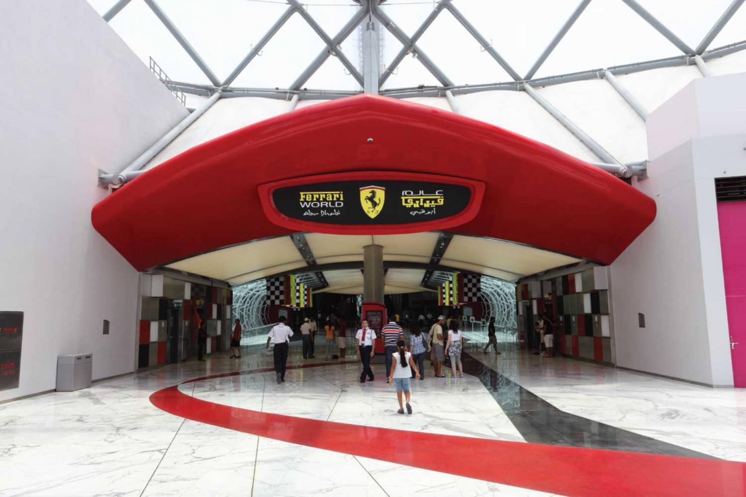 Abu-Dabi-y-Ferrari-World-desde-Dubai-6