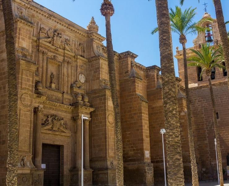 Visita-guiada-por-la-Fortaleza-Catedral-de-Almeria-3