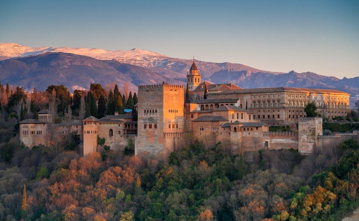 Excursion to Granada and visit of the Alhambra