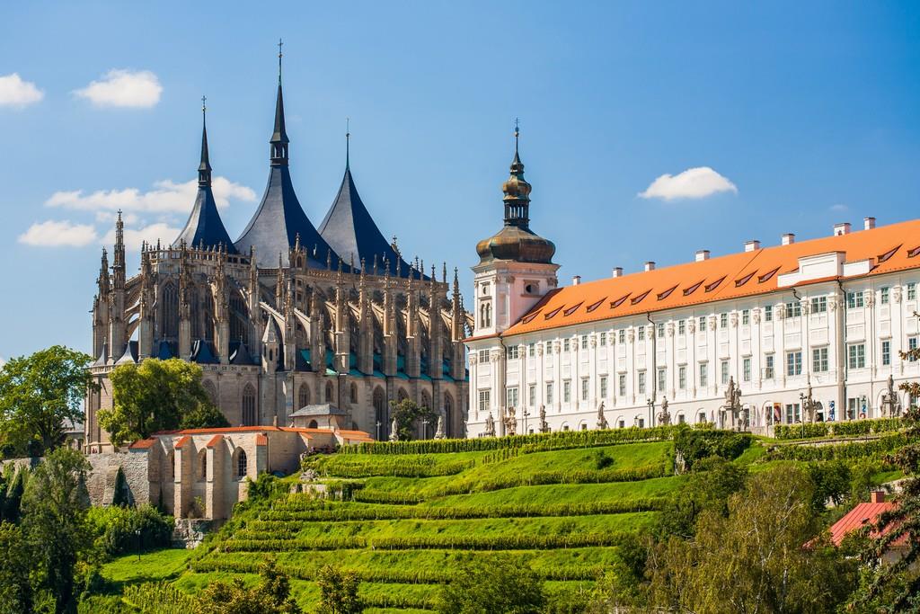 Kutna-Hora-Day-Trip-and-The-Ossuary-4