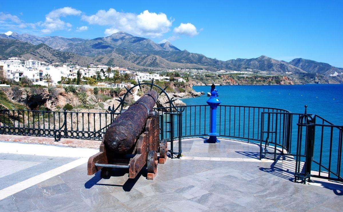 Excursion to Nerja and Frigiliana from Granada