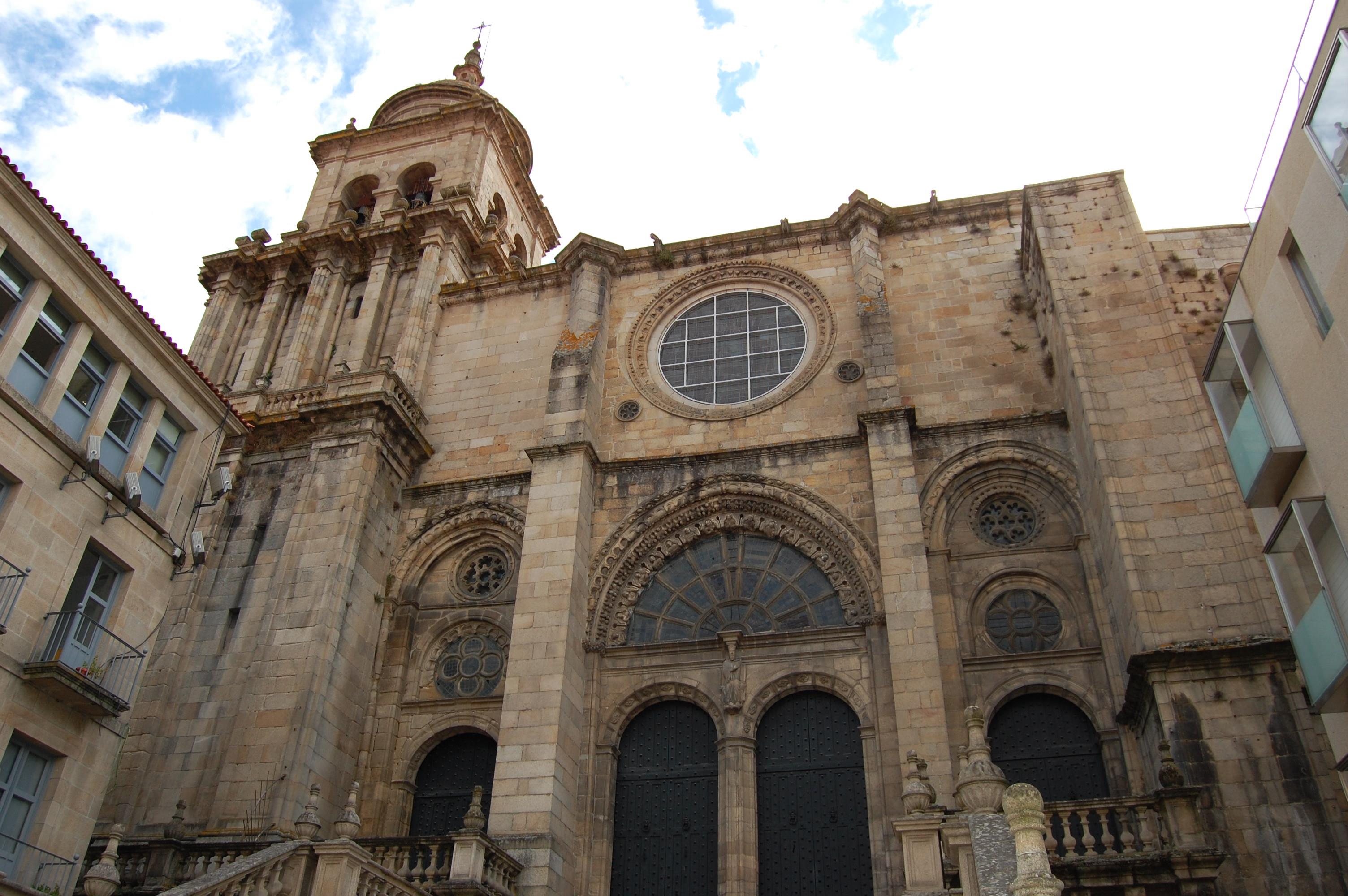 Tour-Ourense-Cathedral-2