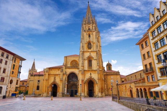 Catedral Oviedo.jpg