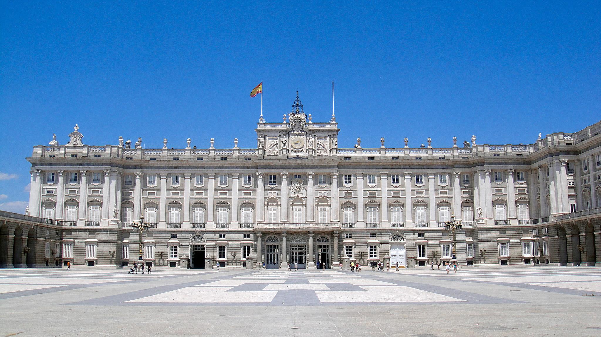 Essential-Madrid:-Prado-Museum-and-Royal-Palace-29