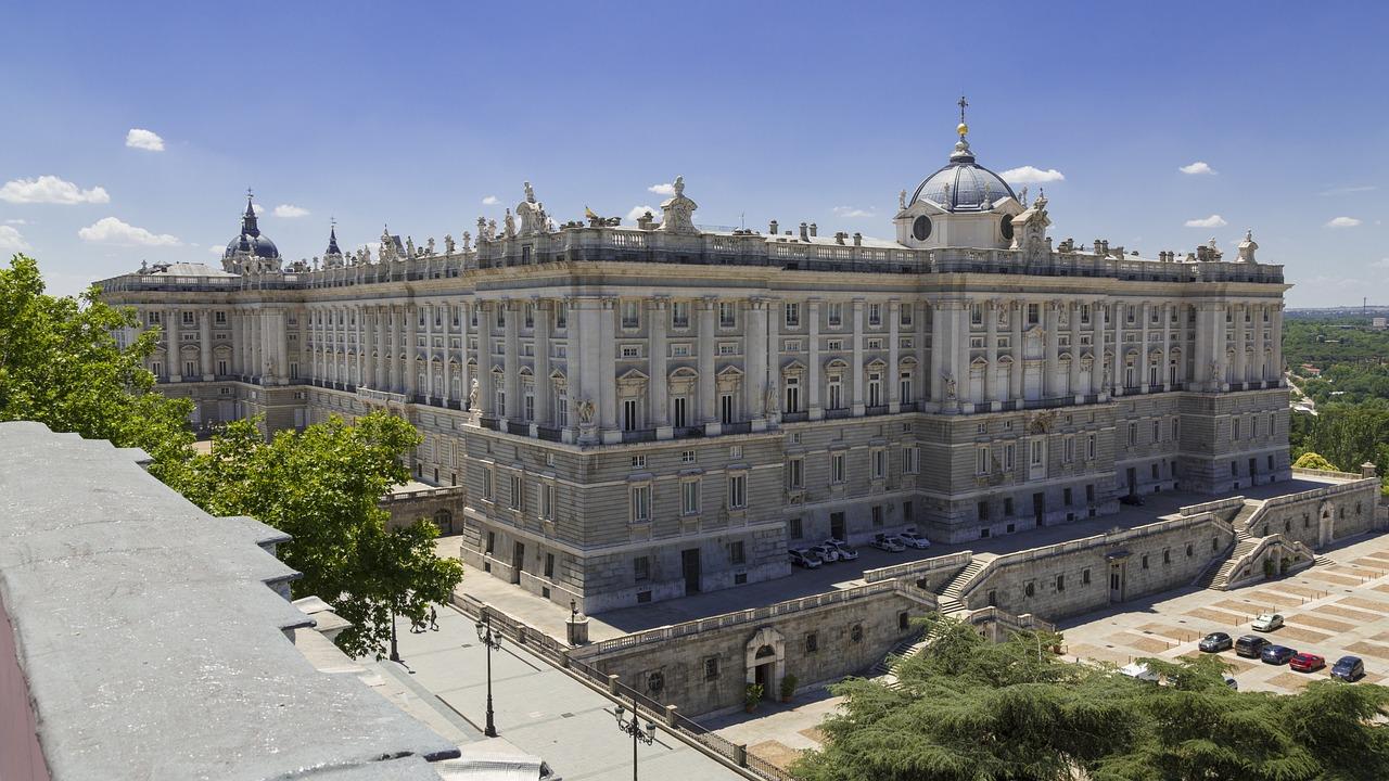 Essential-Madrid:-Prado-Museum-and-Royal-Palace-24