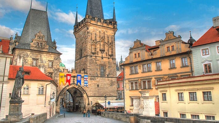 Castillo De Praga Con Entradas - Yoorney By Toursgratis.com