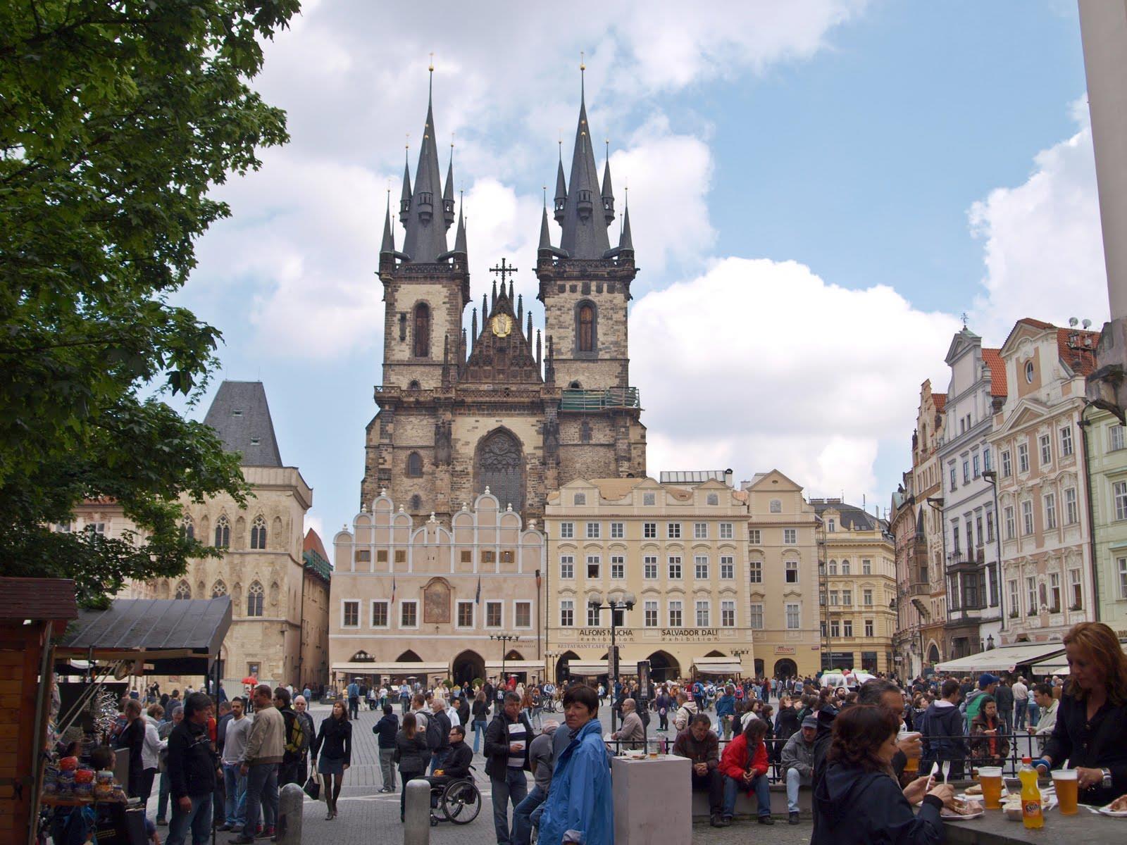 Full-day-Prague-Tour-with-tickets-1