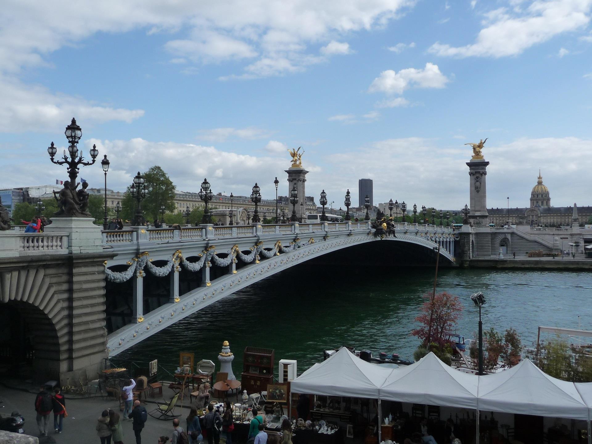 Tour París Monumental y Barco por el Sena 