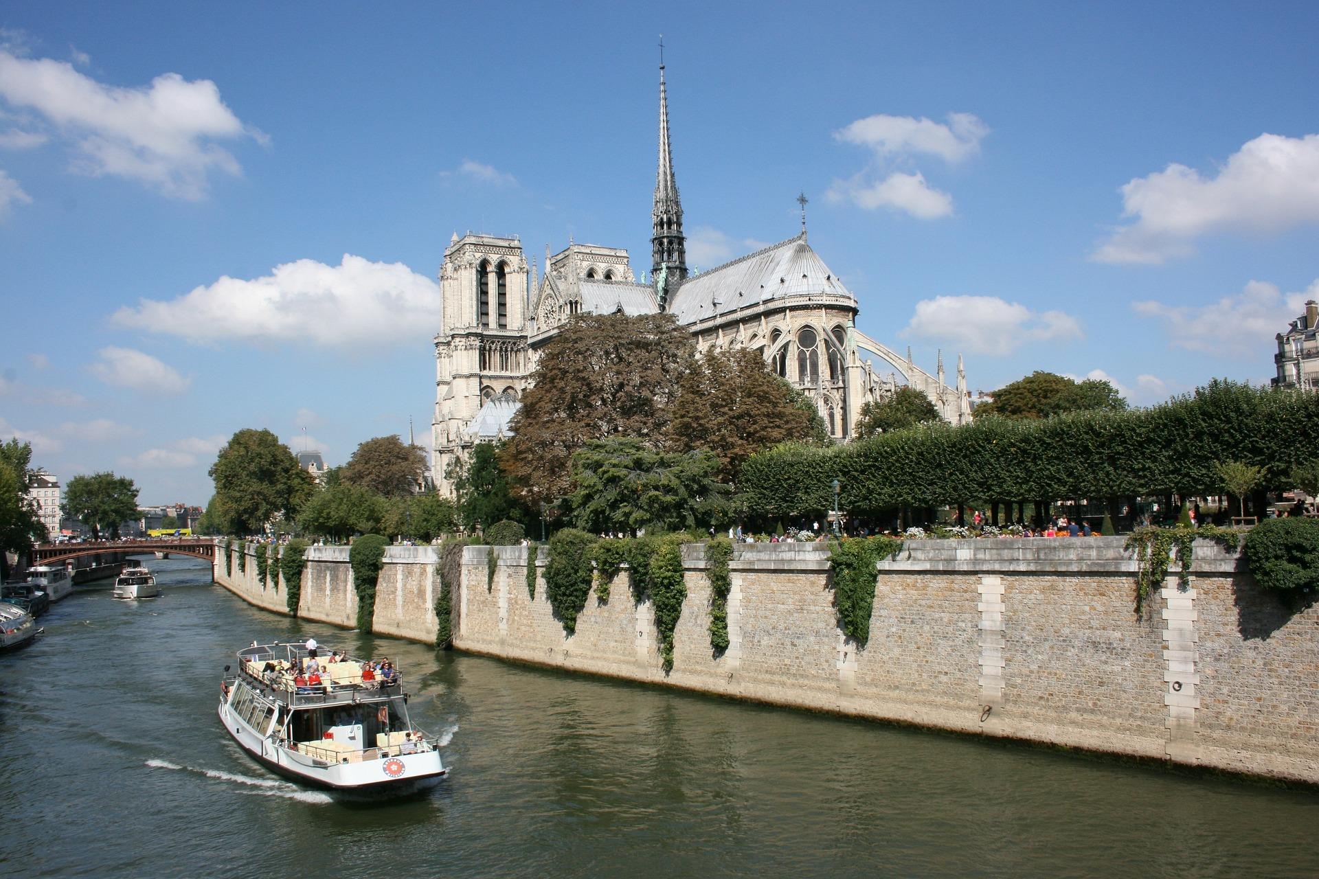 Tour-Paris-Monumental-and-Boat-for-the-Seine-1