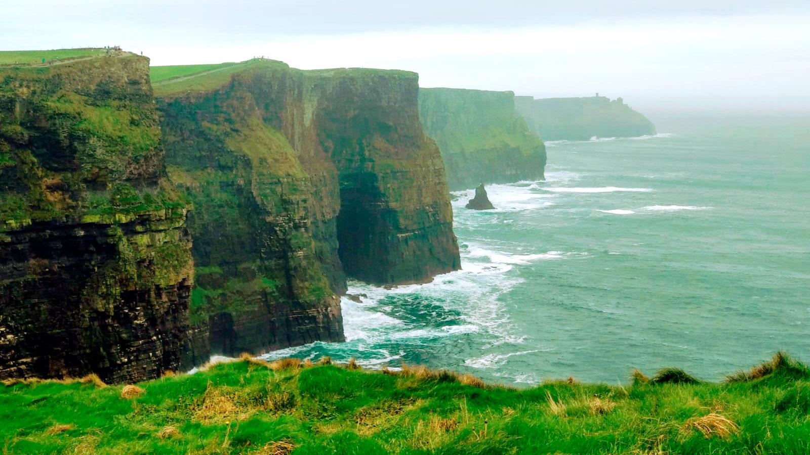 cliffs-of-moher-day-trip-11