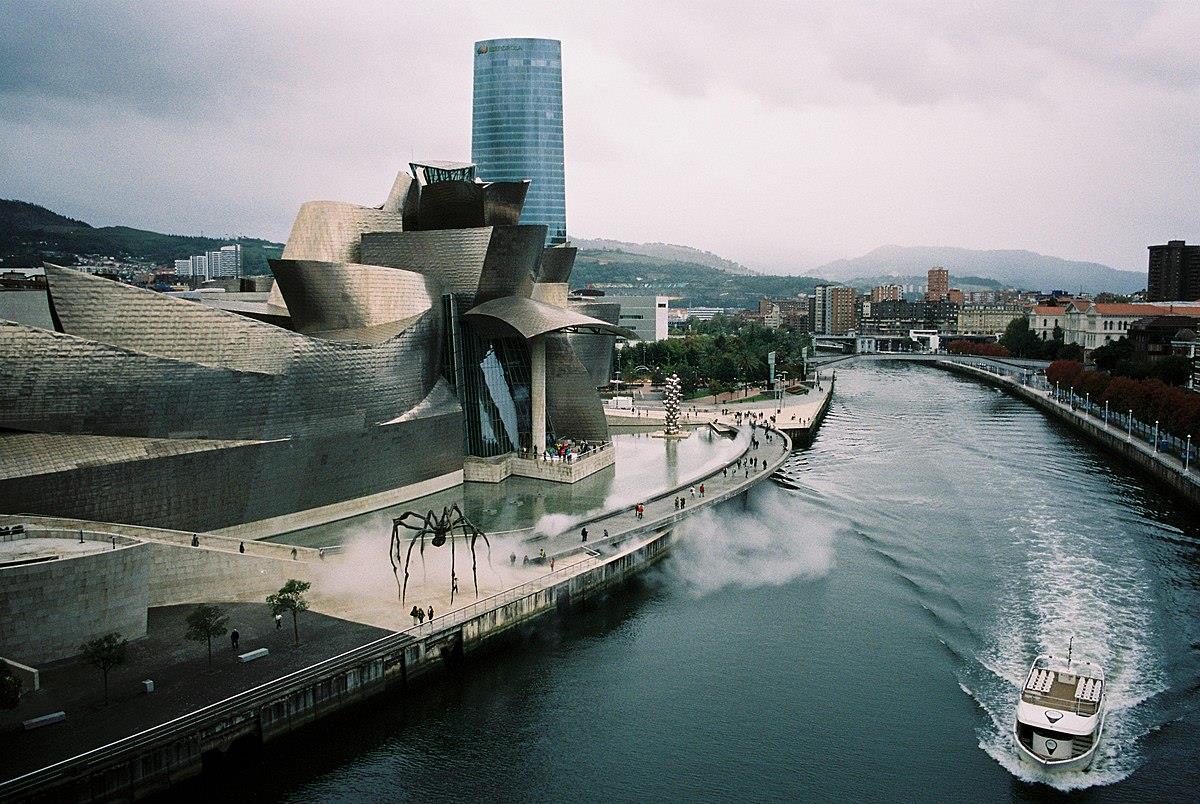 Private-tour-of-Bilbao-1