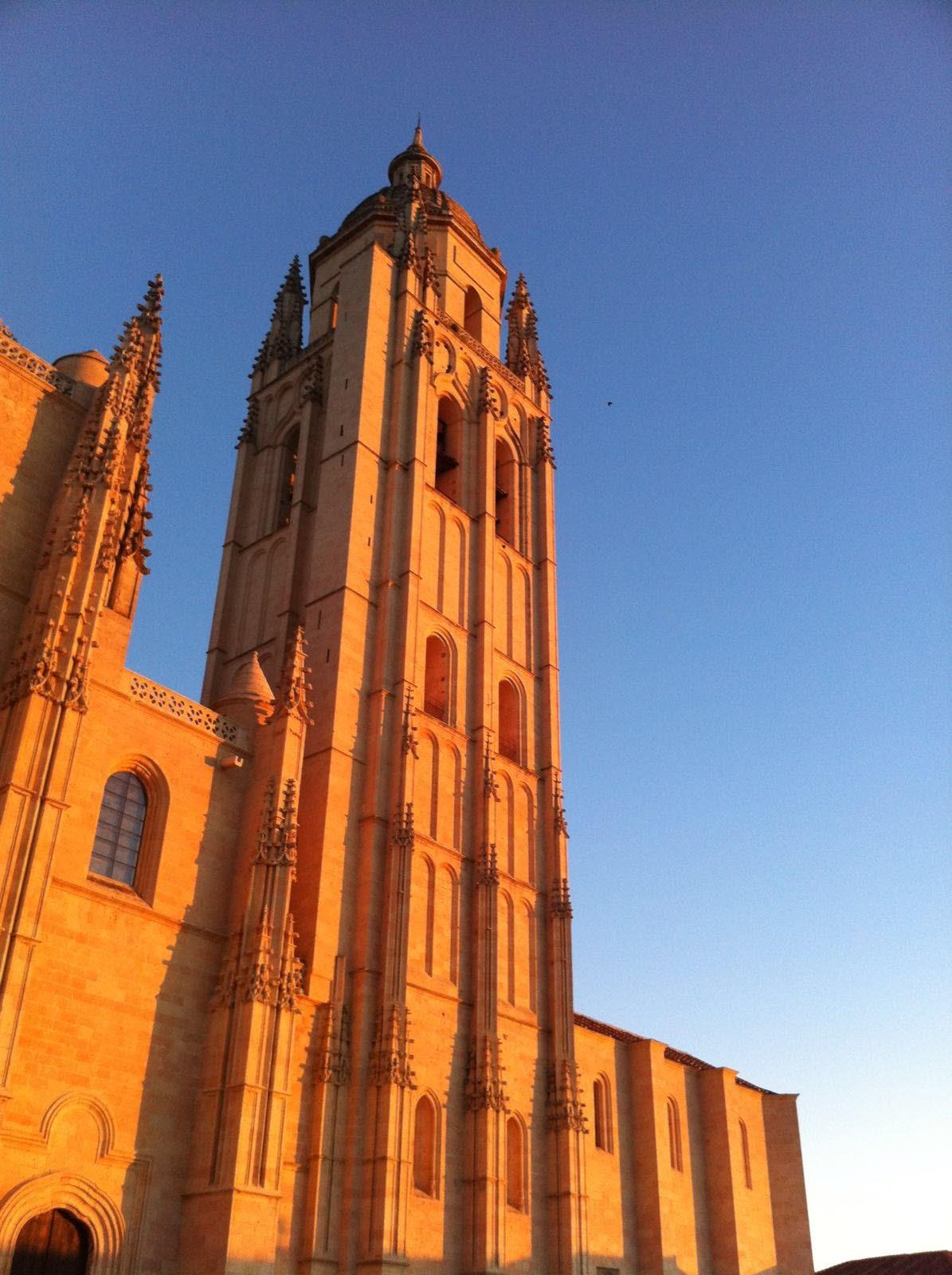 Free-Tour-Catedral-y-Alcazar-de-Segovia-1