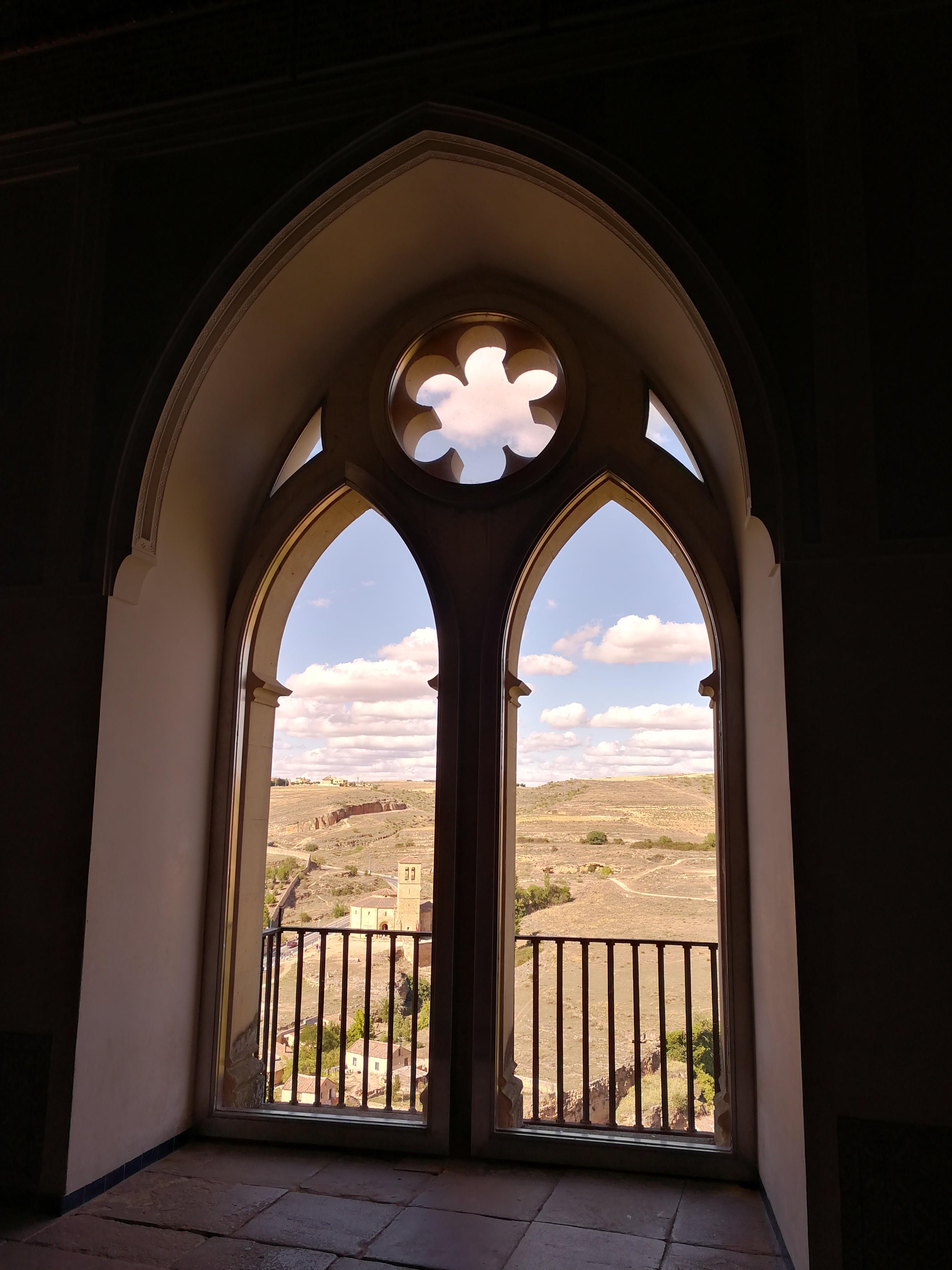 Free-Tour-Catedral-y-Alcazar-de-Segovia-4
