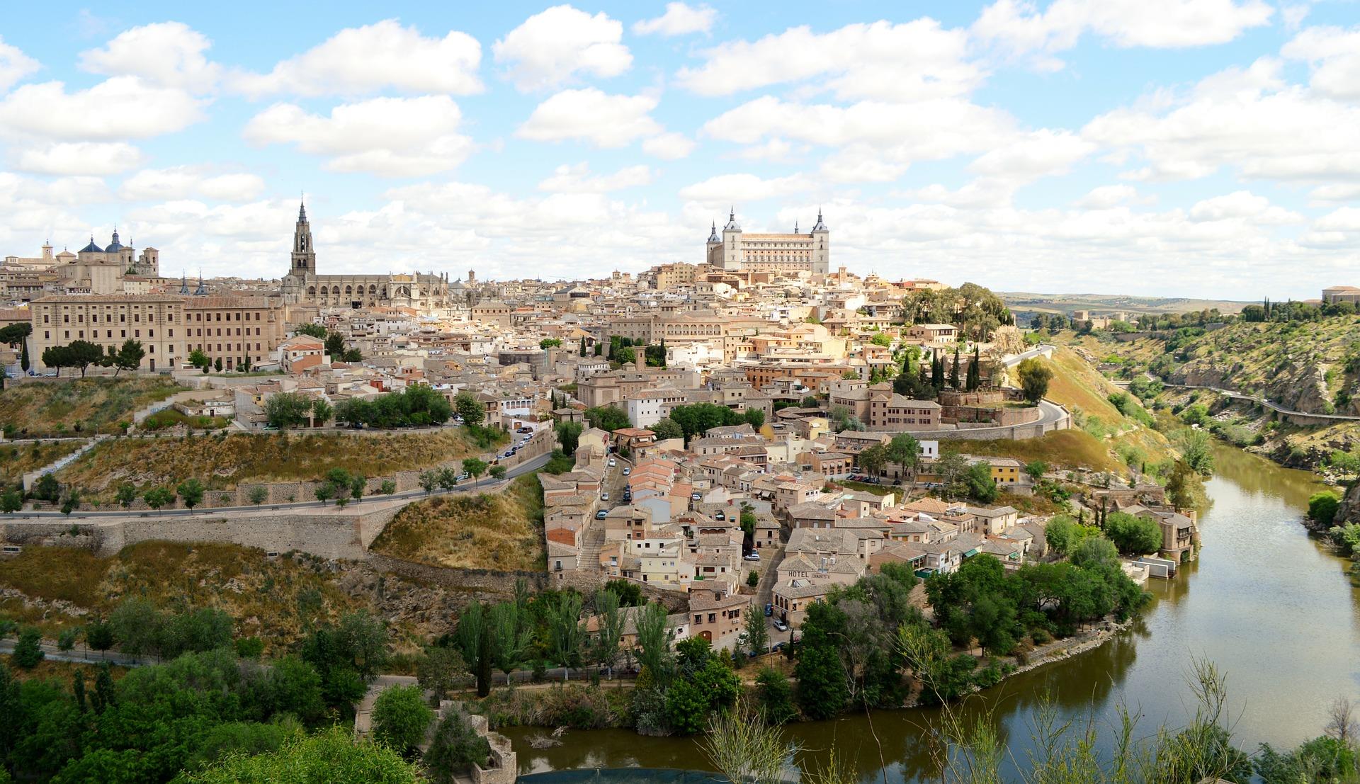Toledo Private Walking Tour with Tour Guide