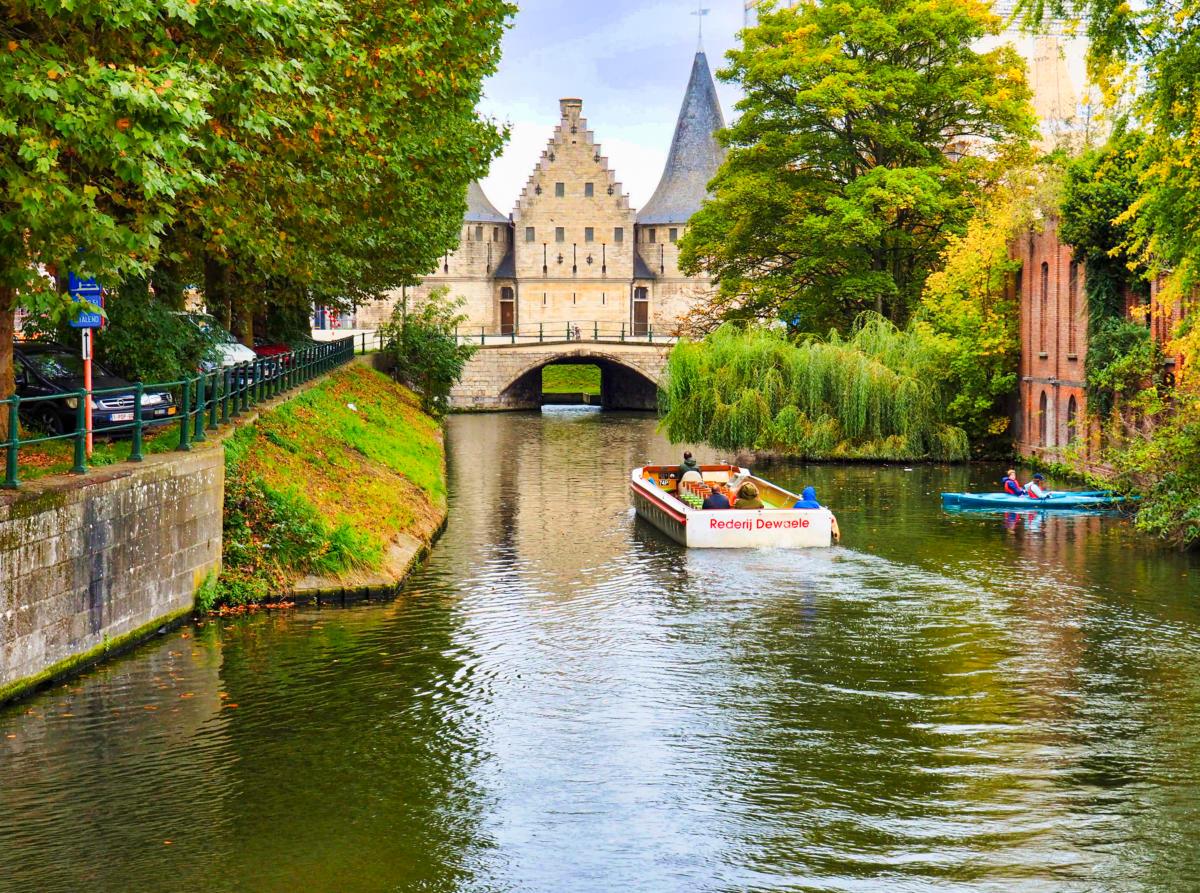 Private-Tour-to-Ghent-with-transportation-3