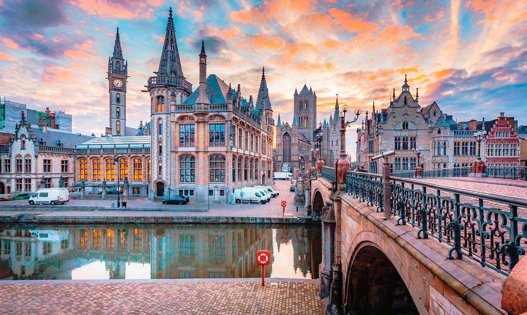 Private Tour to Ghent with transportation