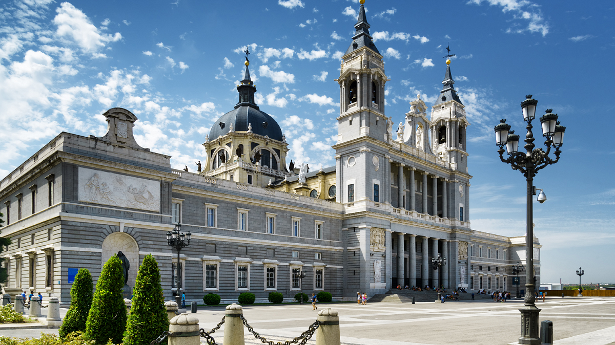 Royal-Palace-and-Almudena-Cathedral-Tour-7