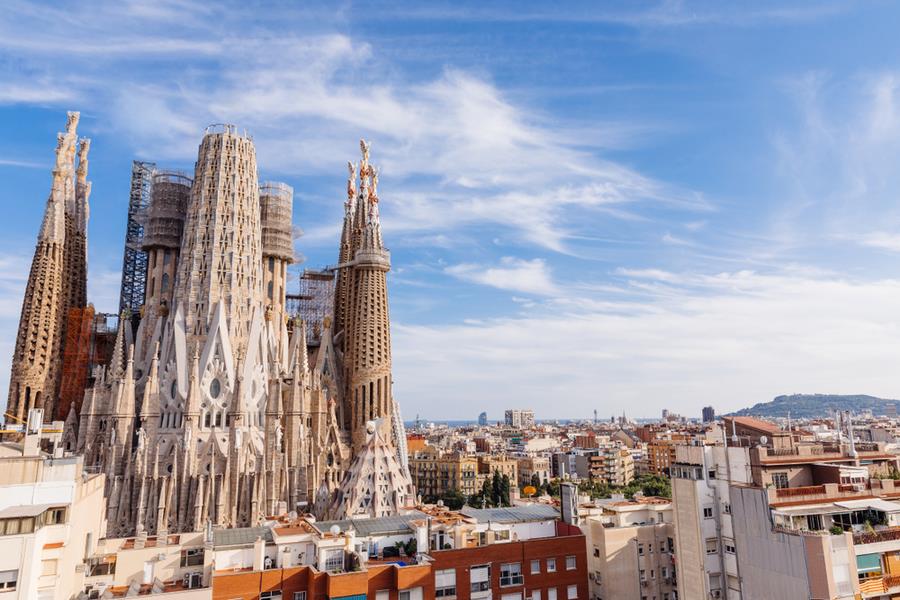 Free-Sagrada-Familia-Tour-Barcelona-3