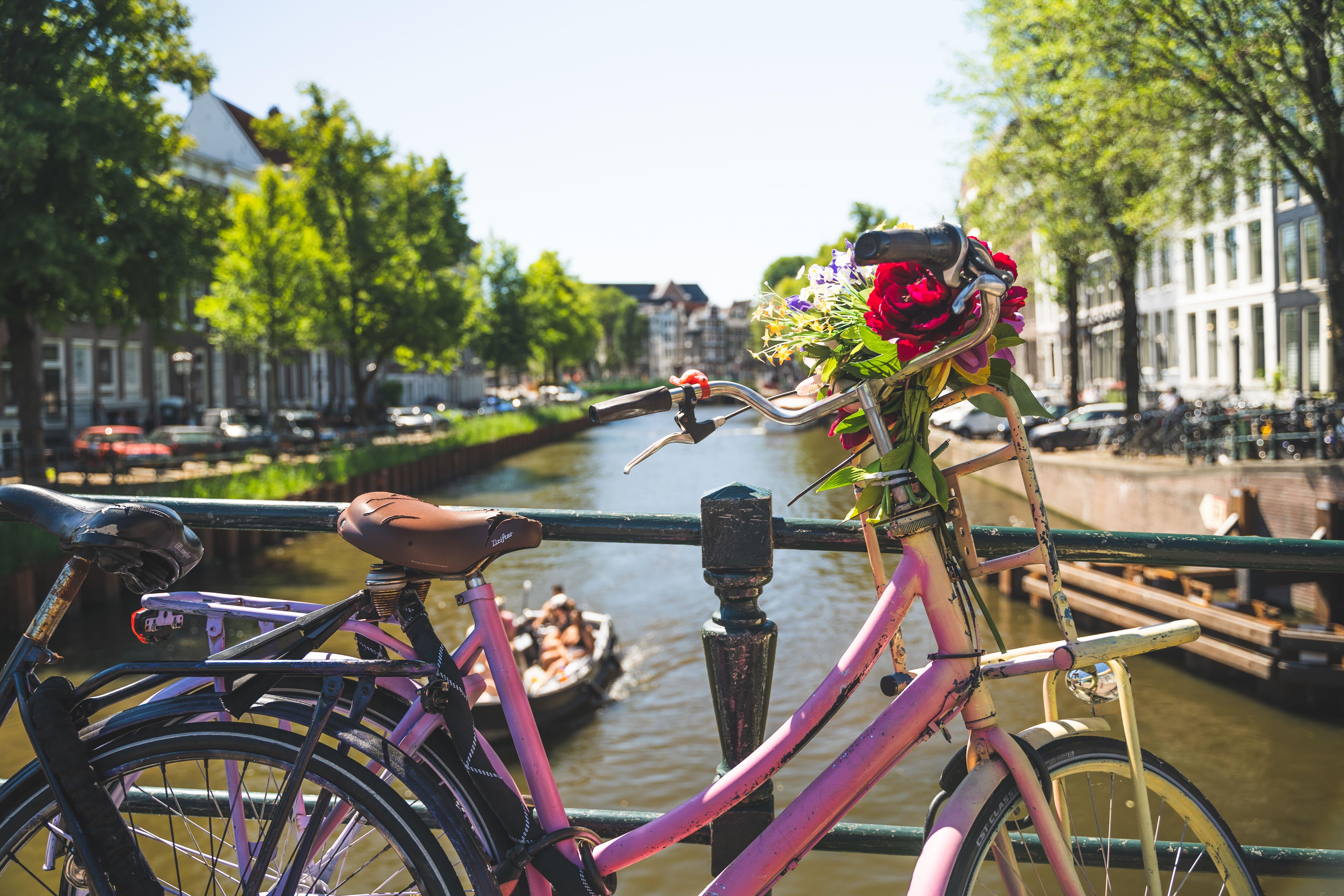 Tour-a-pier-por-Amsterdam-con-paseo-en-barco-7