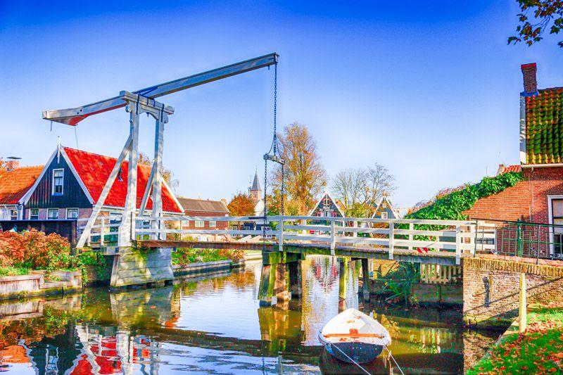 Tour-Dutch-countryside-with-Amsterdam-canal-cruise-2