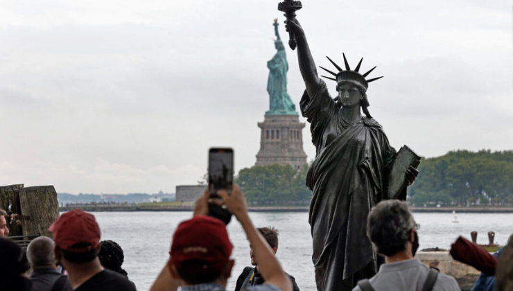 Ferry-to-Statue-of-Liberty-and-Ellis-Island-2