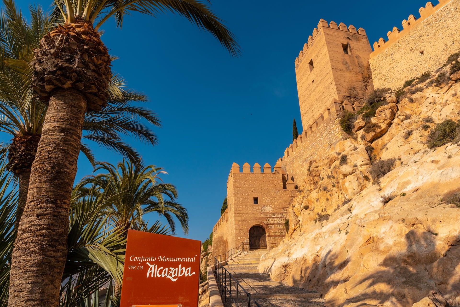 Guided-visit-to-the-Alcazaba-of-Almeria-8