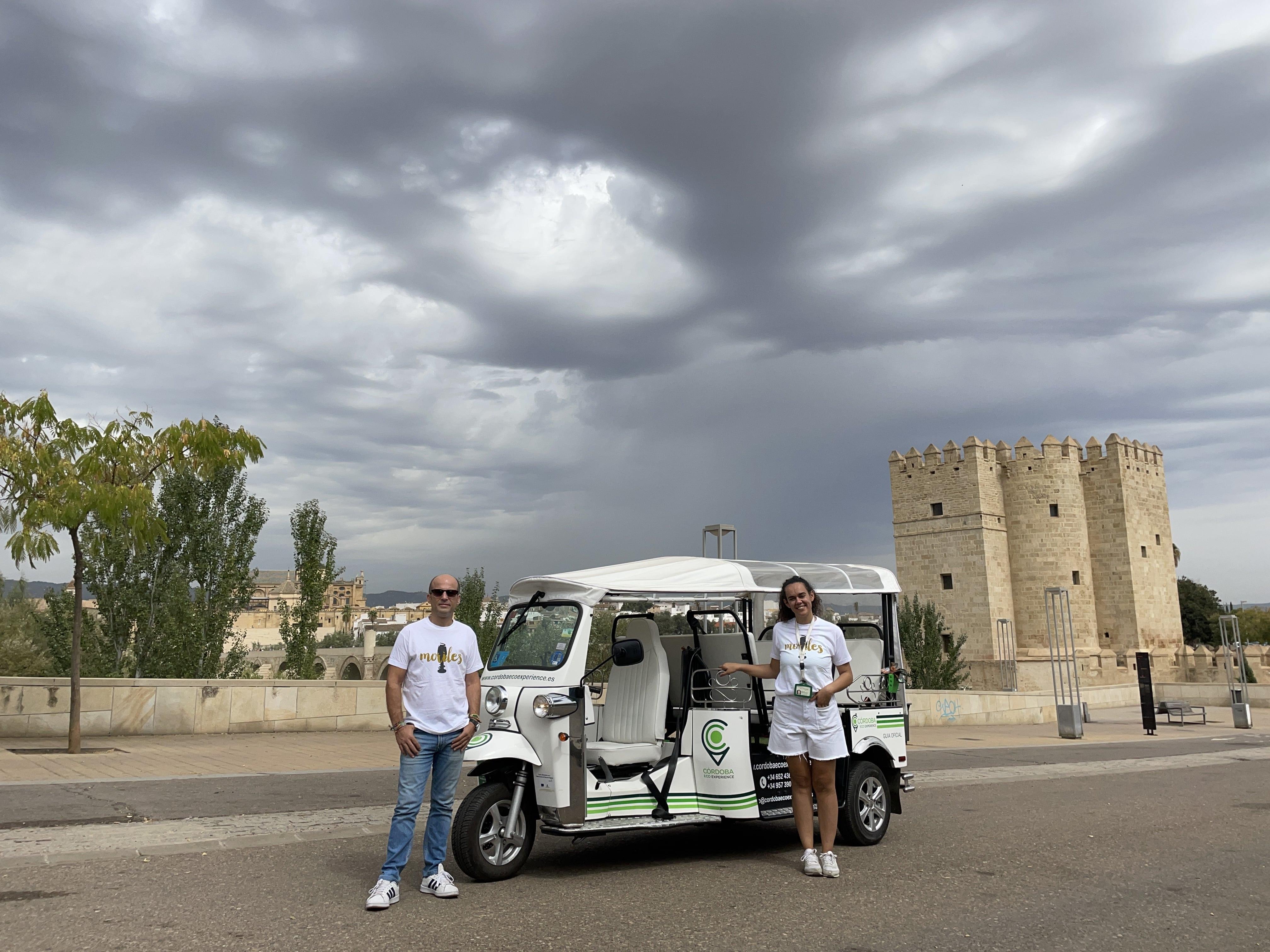 Tuk-Tuk-Tour-in-Cordoba-5