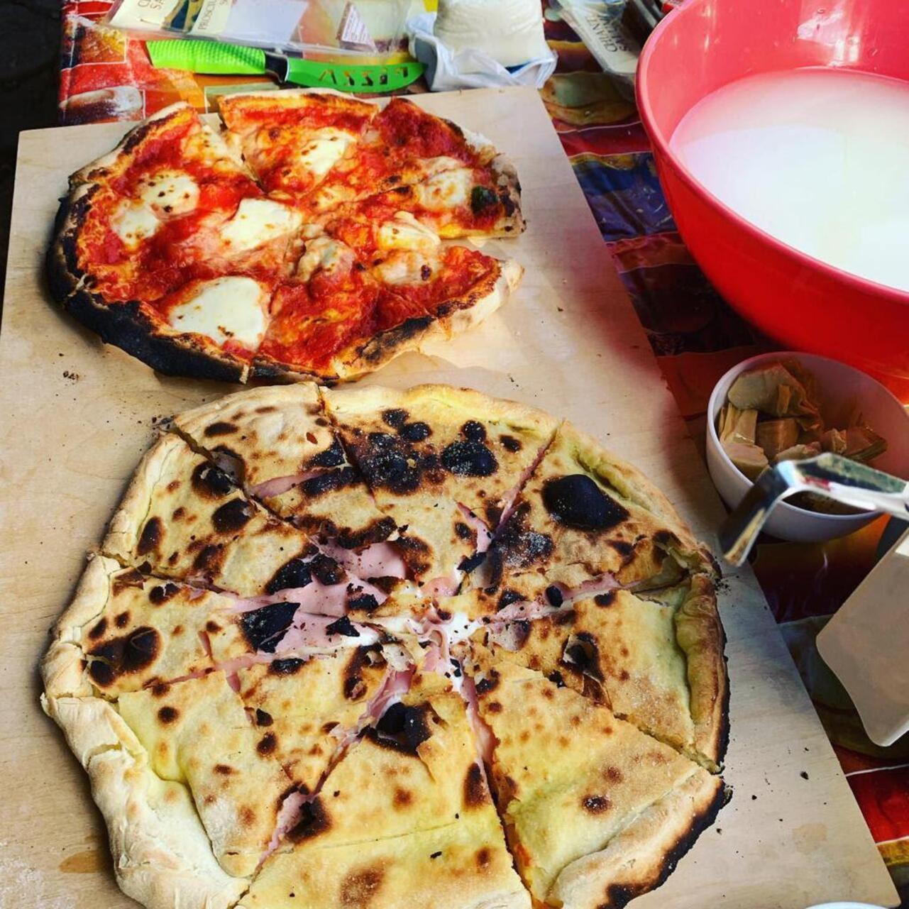 Clase-de-cocina-de-pizza-y-tiramisu-en-Siena-4