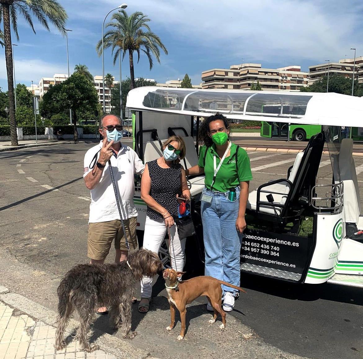 Tuk-Tuk-Tour-in-Cordoba-1