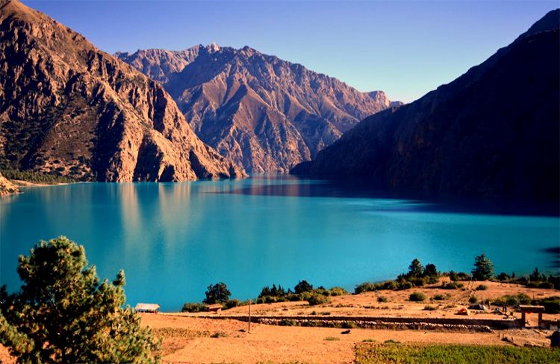 Caminata-por-el-lago-Shey-Phoksundo-2