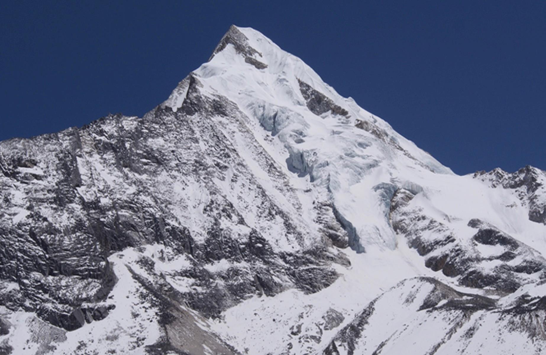 Mt.Larkya Peak climbing