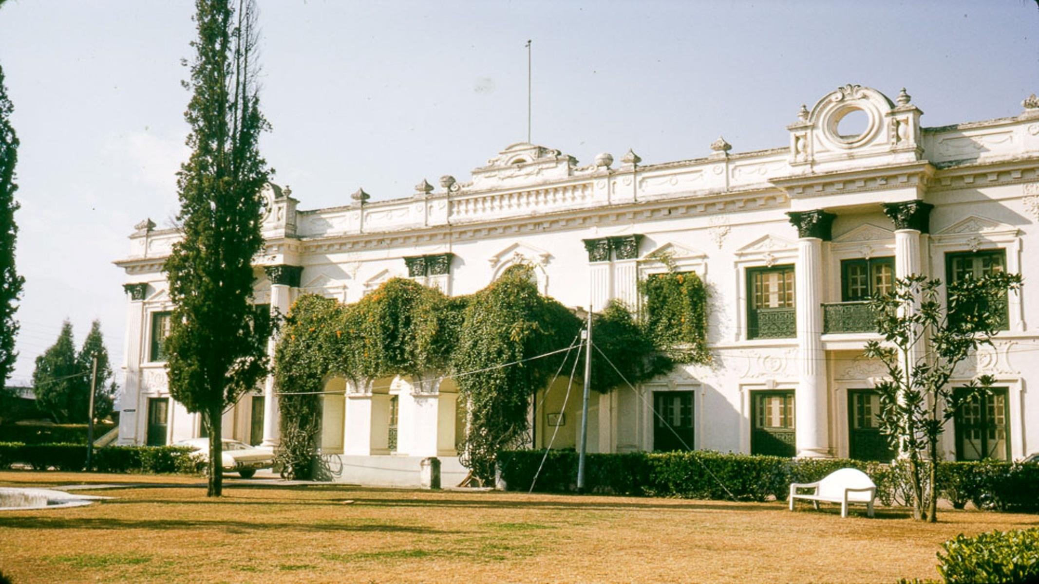 Tour de Palacios Antiguos