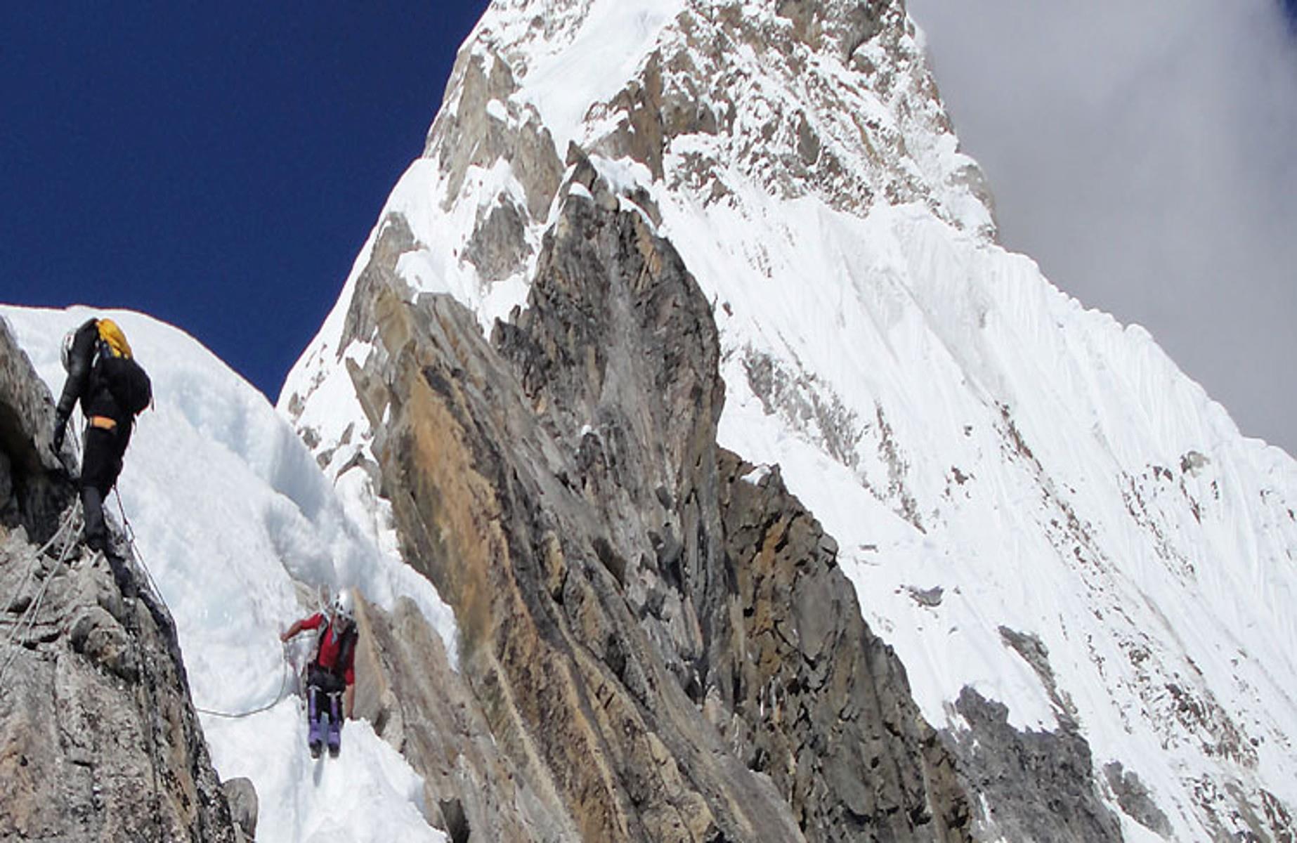 Kusum-Kangru-Peak-climbing-technical-peak-2