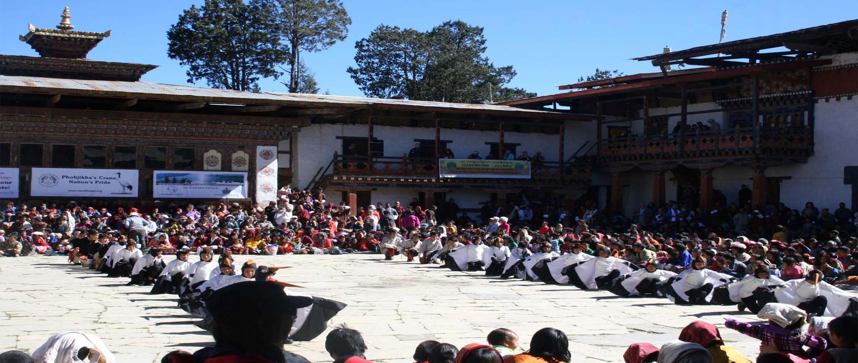 Festival-de-la-grulla-de-cuello-negro-en-Butan-1