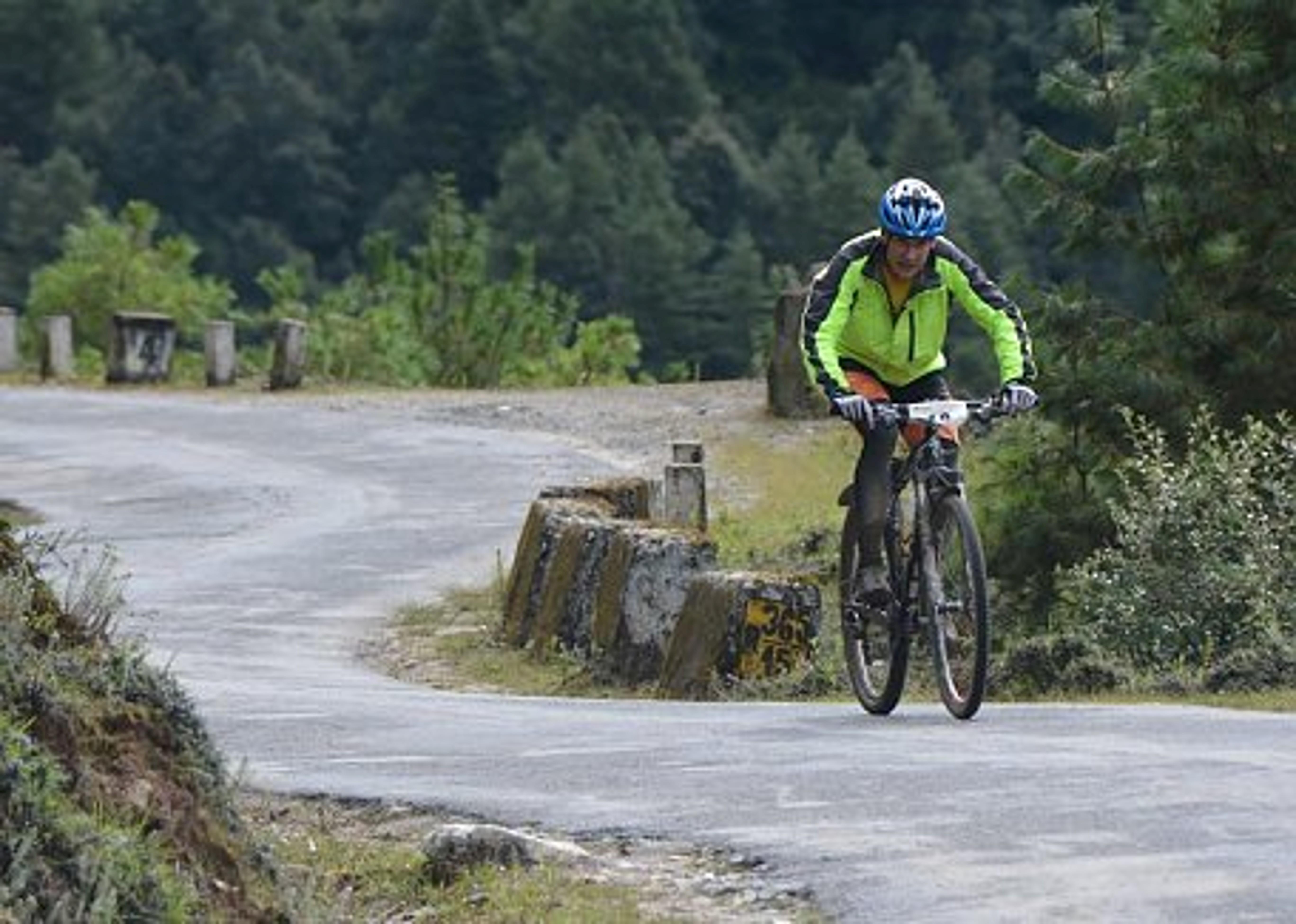 Cycling-Tour-in-Bhutan-1