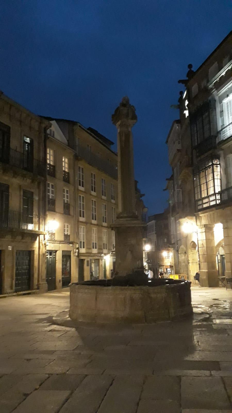 Free-Tour-for-Adults-only-Santiago-de-Compostela-1