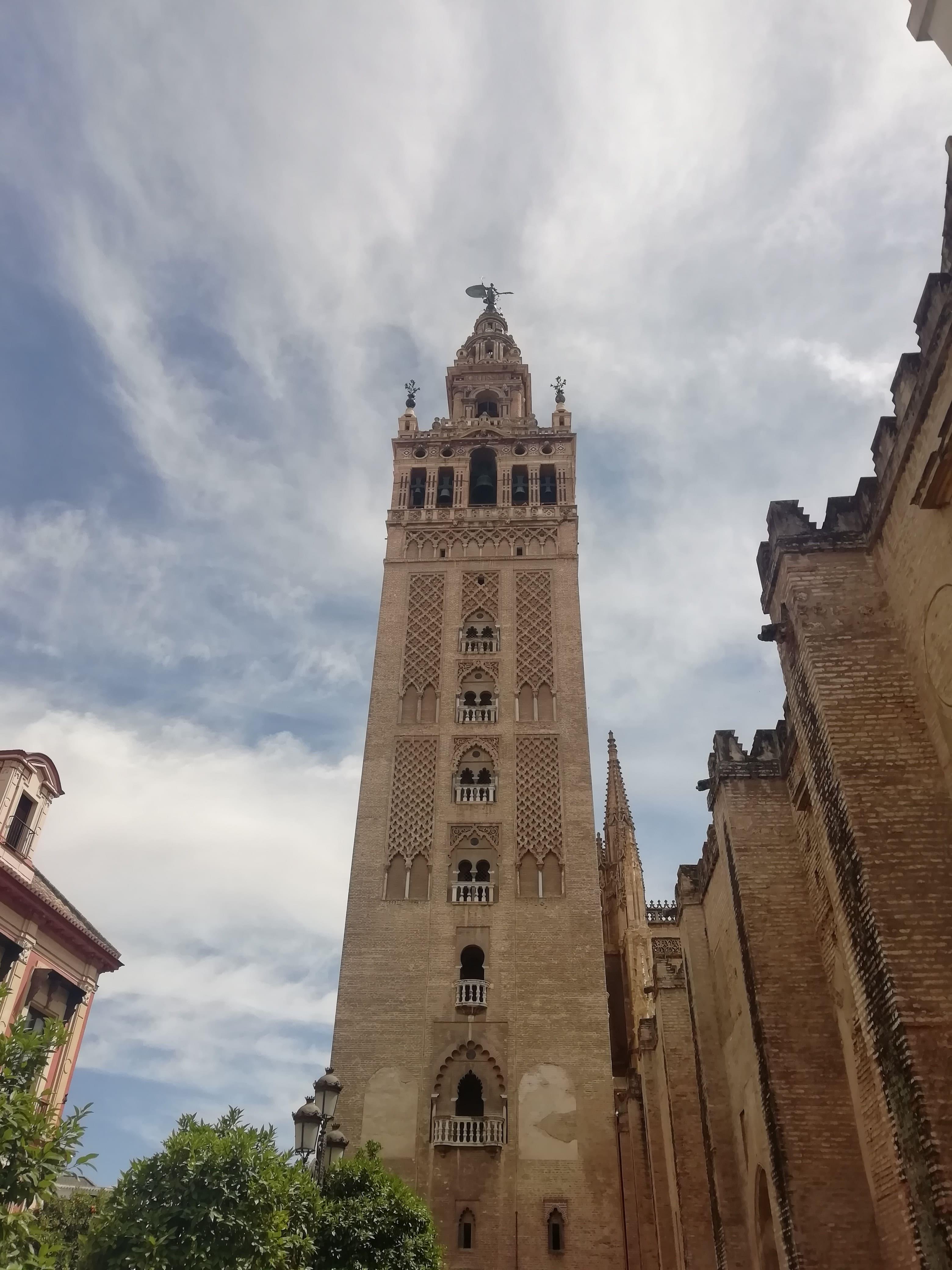 Guided-visit-to-the-Cathedral-of-Seville-19