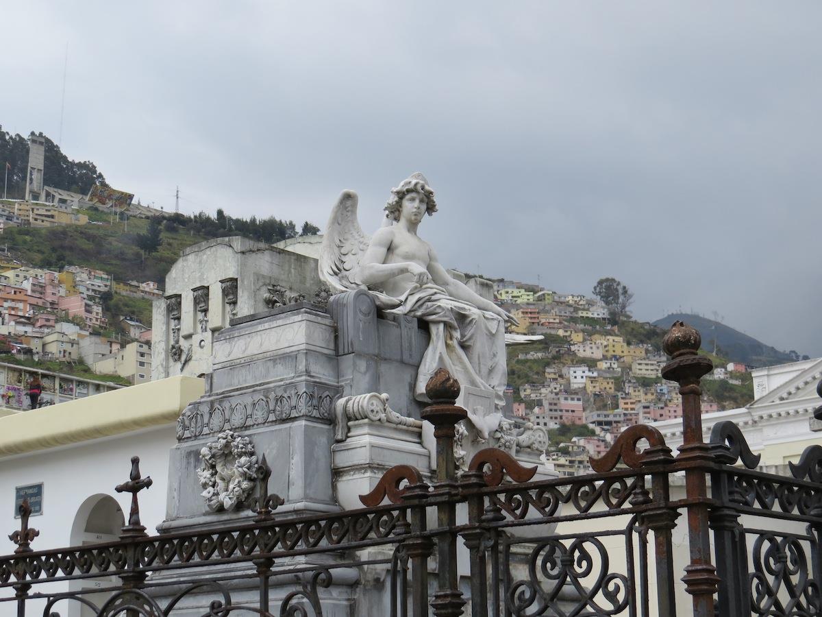Expedicion-al-Uku-Pacha-en-Quito-1