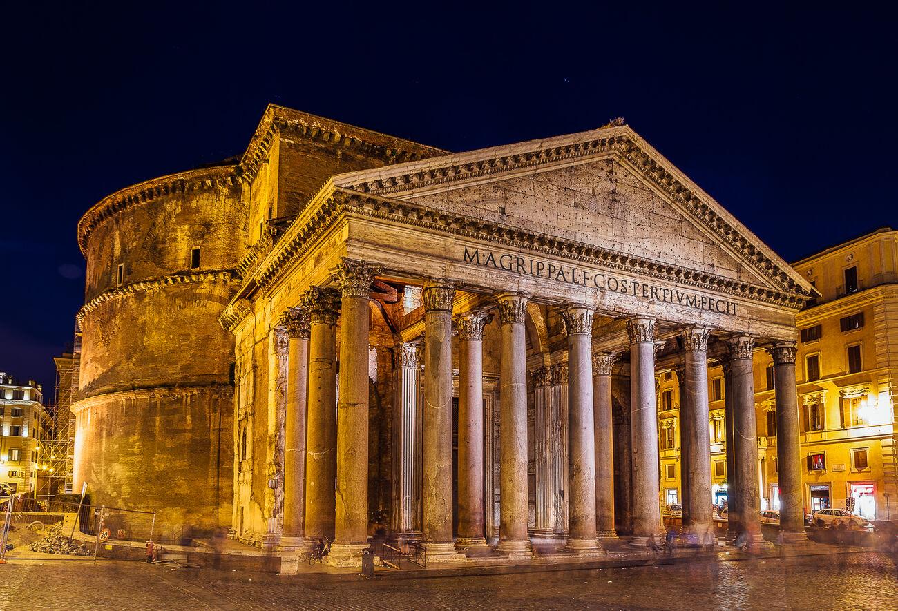 Free Tour Nocturno por Roma y sus plazas