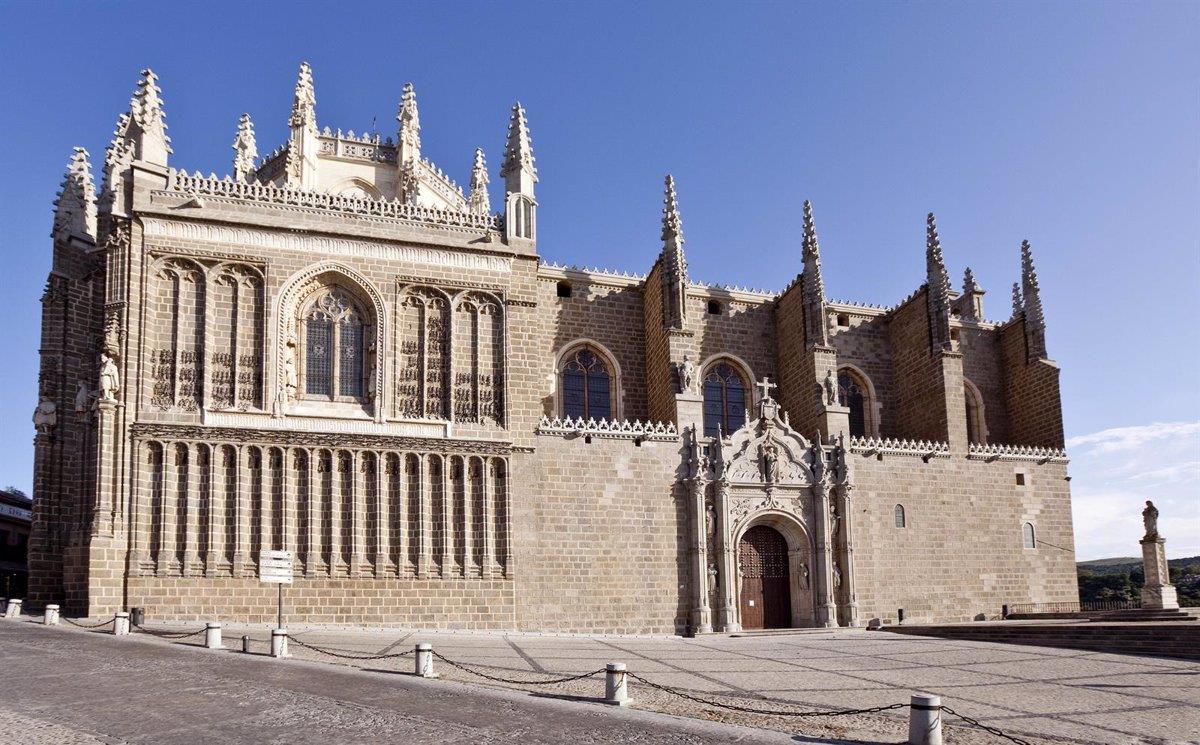 Excursion-to-Toledo-with-Cathedral-and-7-monuments-8