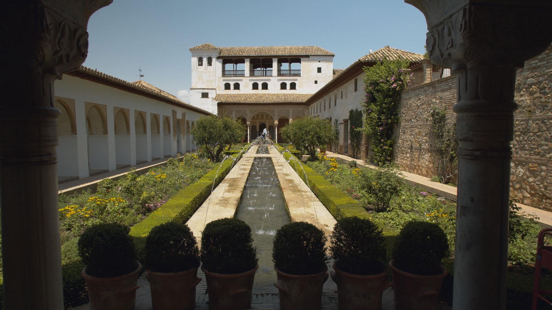 Free-Tour-around-the-Alhambra-5