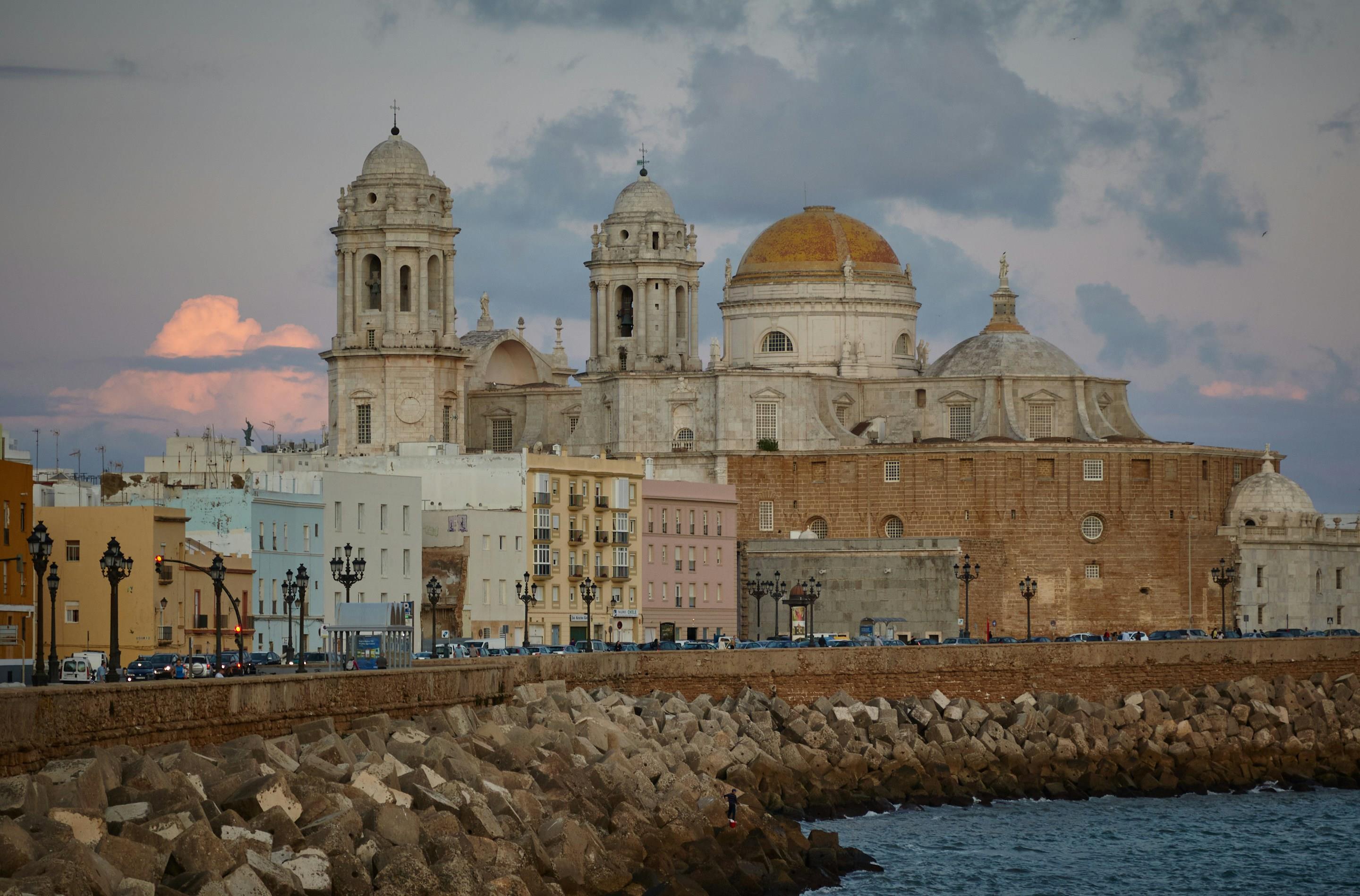 Complete-Private-Tour-of-Cadiz-in-English-1