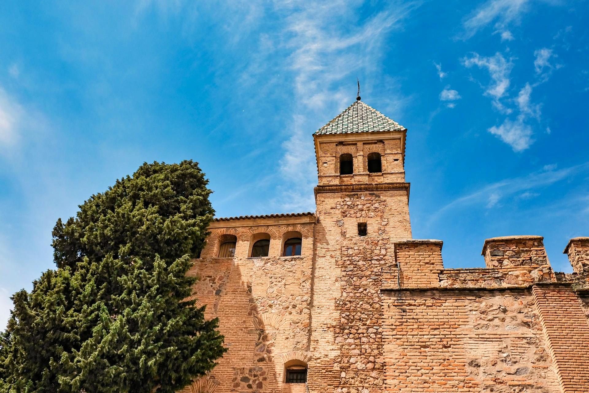 Excursion-to-Toledo-with-Cathedral-and-7-monuments-6