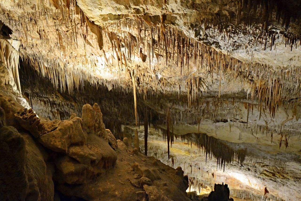Private-excursion-Cuevas-del-Drach-&-Rafa-Nadal-2