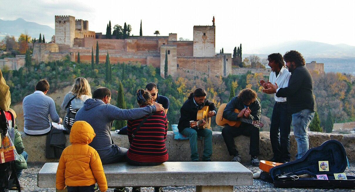 Panoramic-views-and-terraces-of-Granada-Tour-1