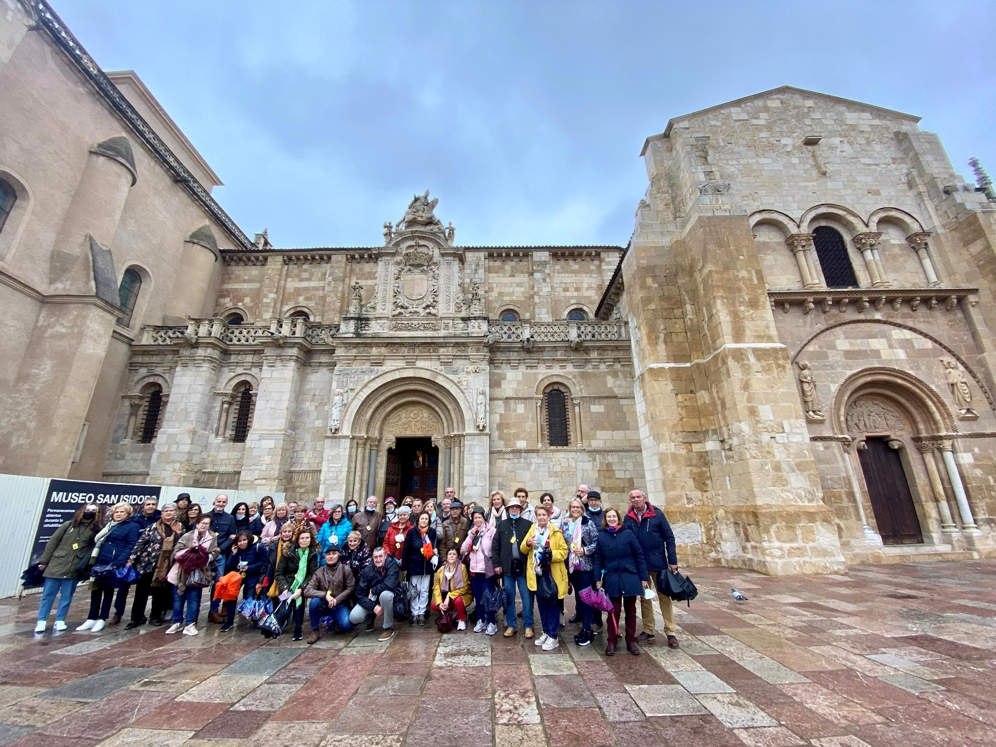 Free-Tour-Monasterio-y-Basilica-de-San-Isidoro-8