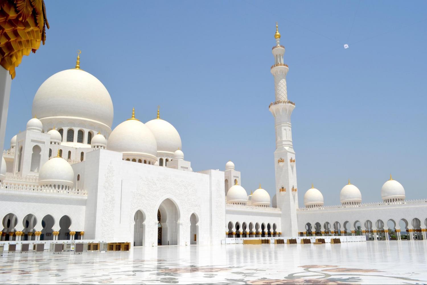 Excursion-a-la-Mezquita-de-Abu-Dhabi-y-Warner-Bros-9