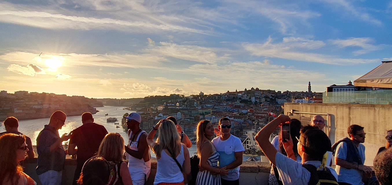 Tour Vino de Oporto desde Rooftop al atardecer